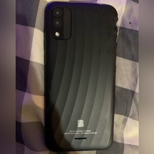 BLU Studio MAX (BROKEN)